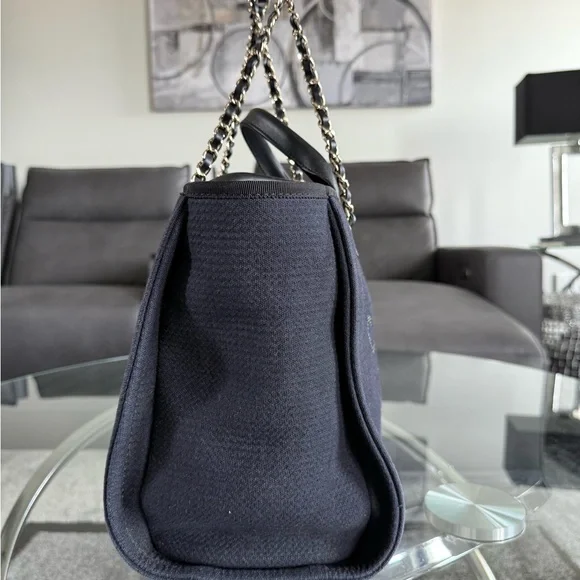 🎉SOLD🎉Authentic Chanel Medium Deauville Blue Cloth Tote with Timeless Elegance - Picture 5 of 8